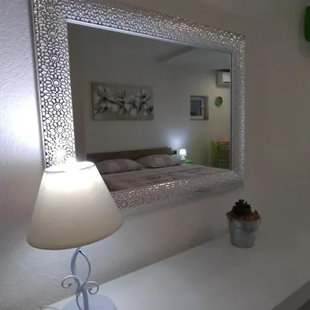 Apartment Studio Apartman & Rooms No1 Zadar