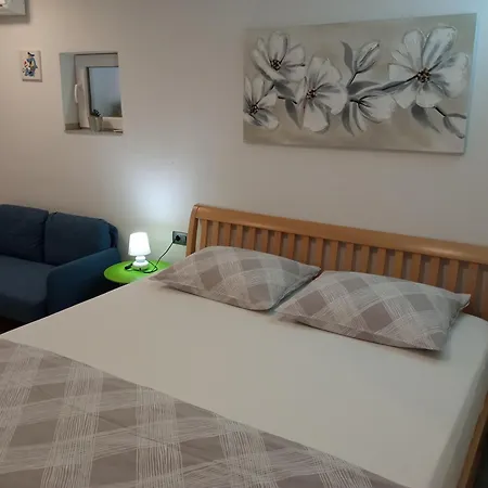 Apartman&rooms No1 * Zara