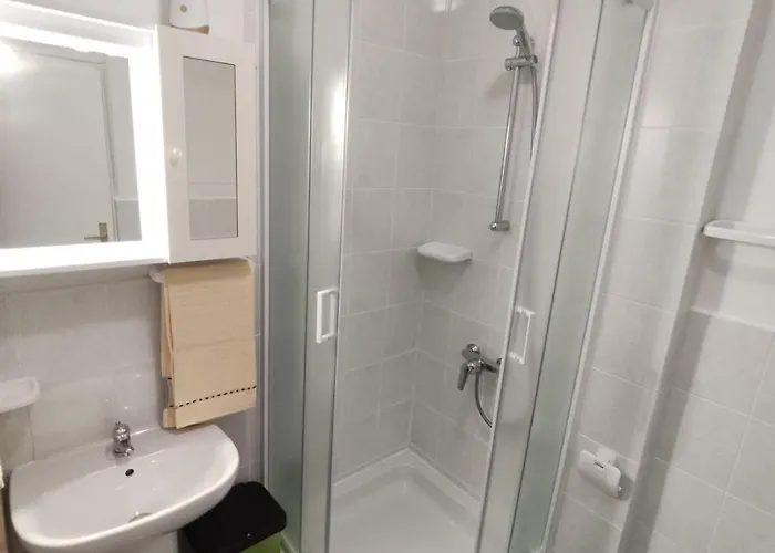 Apartment Studio Apartman & Rooms No1 *